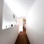 G E G *
