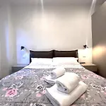 Apartment G E G Siena
