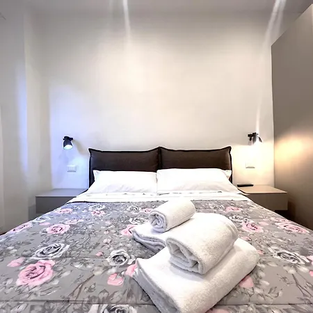 Apartment G E G Siena